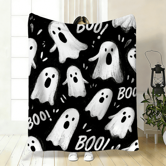 2D flat, "Ghost boo" flannel blanket. Soft and skin-friendly, suitable for scenarios such as sofas, beds, and offices. Specification dimensions: 30×40 inches, 40×50 inches, 50×60 inches.