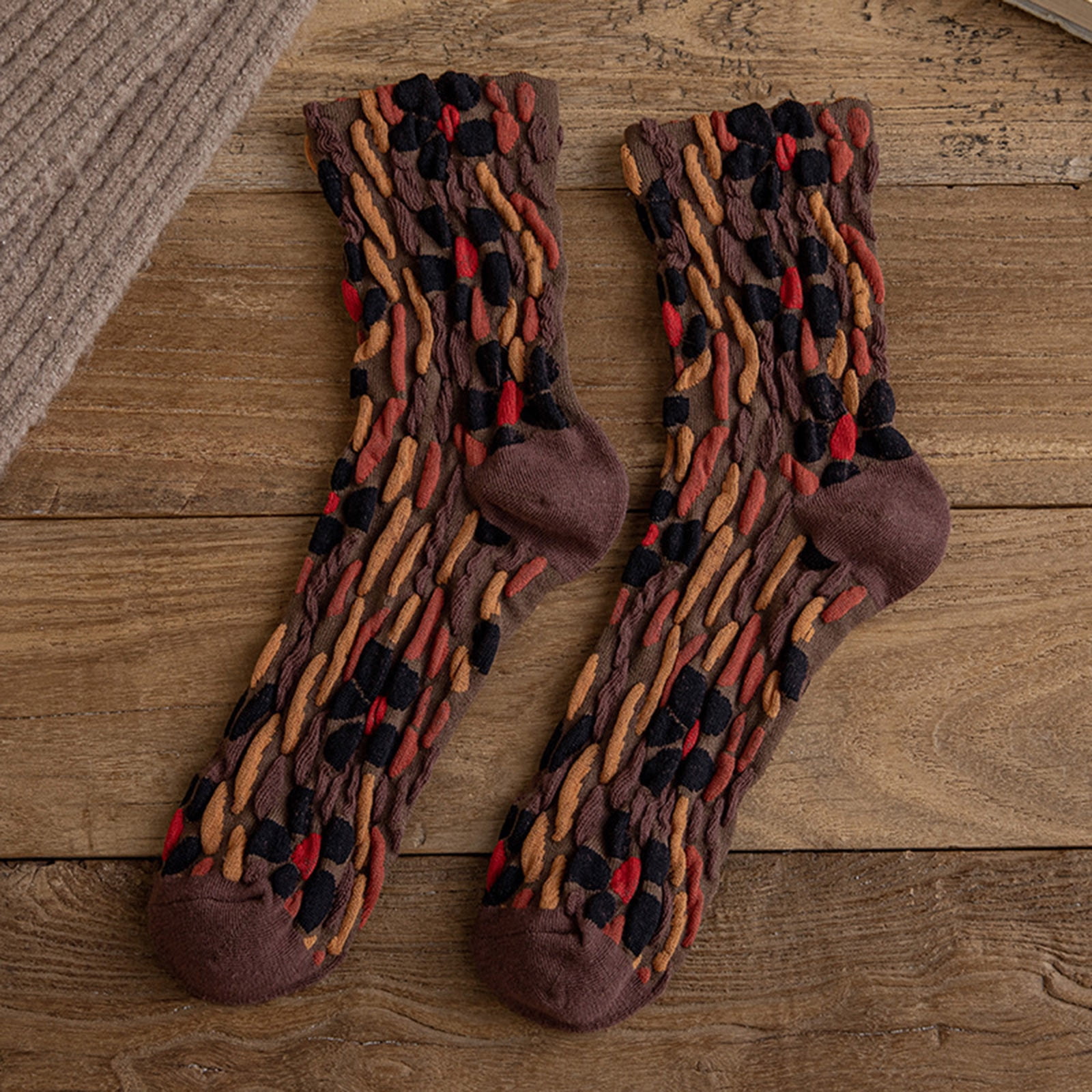 2PCS Women Autumn And Winter Retro Ethnic Style Socks French Jacquard Mid Tube