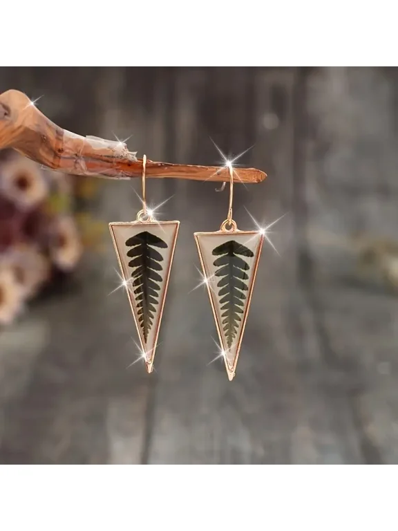2Pair Unique Triangle-Shaped Green Leaf Pattern Dangle Earrings - Retro-Inspired Simple Style - Perfect Holiday Ear Ornaments for Women