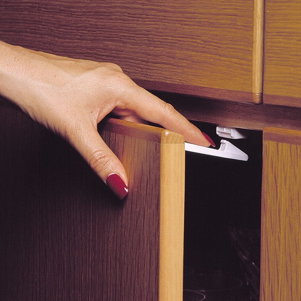 Dreambaby White Plastic Drawer Latches 3 pk Dreambaby White Plastic Drawer Latches 3 pk