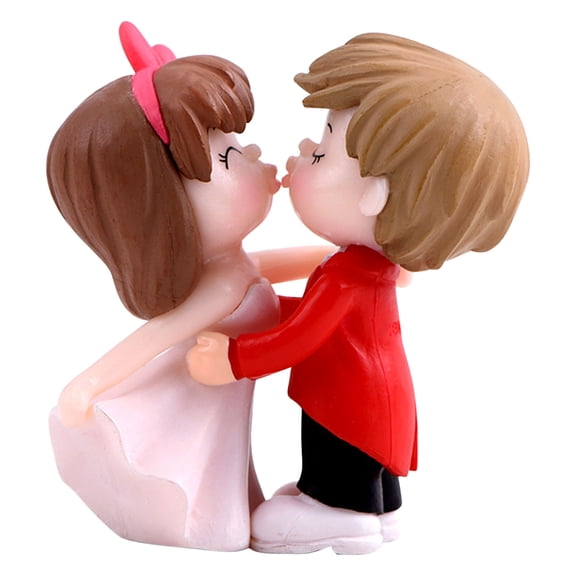 2Pcs Cute Kissing Couple Doll Combination Resin Ornament Home Decor Plastic Material