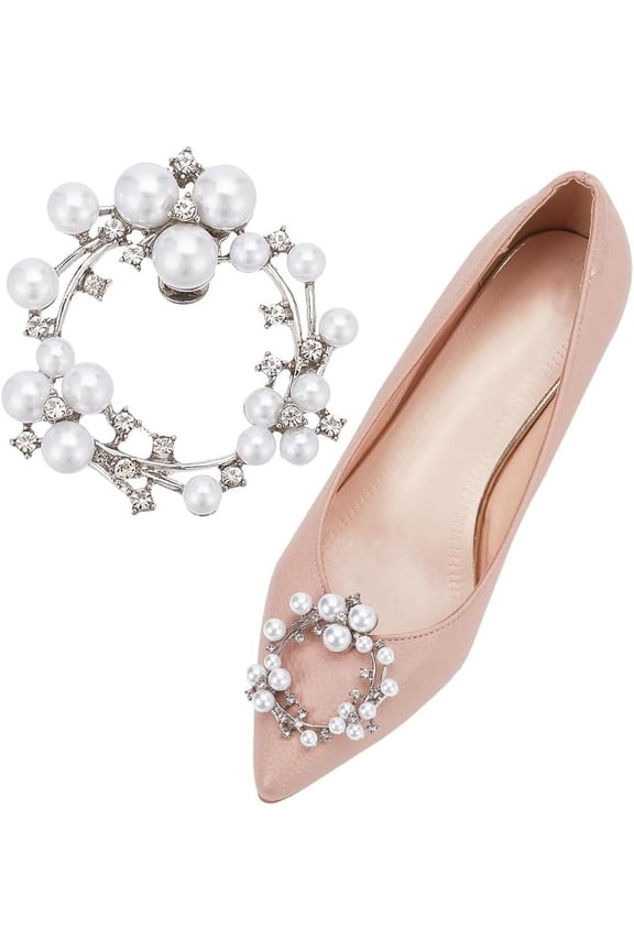 2Pcs Women Pearl Shoe Clips Platinum Removable Shoe Buckles Elegant Round Wreath Shoes Clutch Dress Hat Shoe Clips Decorative Accessories for Wedding Party Heels Flats Boots Platinum