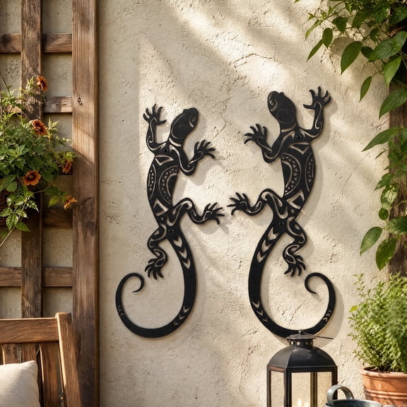 Metal Gecko Wall Decor, 2 Pcs 12" Rustproof Iron Lizard Wall Sculpture with Screws for Outdoor Patio Fence and Indoor, Black