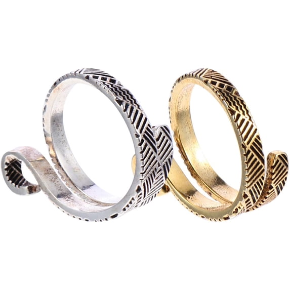 2pcs Metal Yarn Guide Finger Holders Adjustable Knitting Loop Crochet Loop Rings Open Finger Rings Knitting Thimbles for Crochet Knitting Accessories Tools Gold Silver