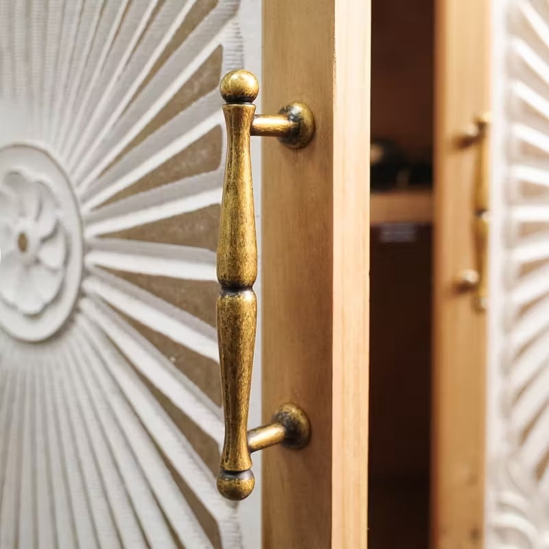 2pcs Vintage Brass Cabinet Handles - Antique Copper Wardrobe Door Pulls, European Style Zinc Alloy Handles for Kitchen, Bedroom, and Washbasin