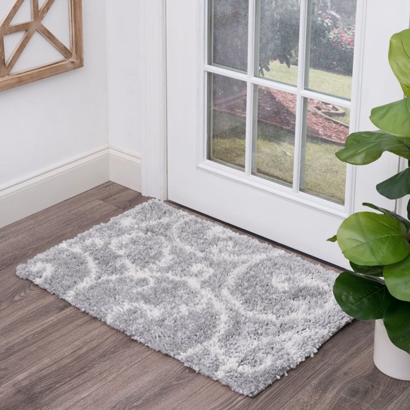 Bliss Rugs Transitional Floral 2' x 3' Silver and White Polypropylene Indoor Area Rug, 2' x 3'