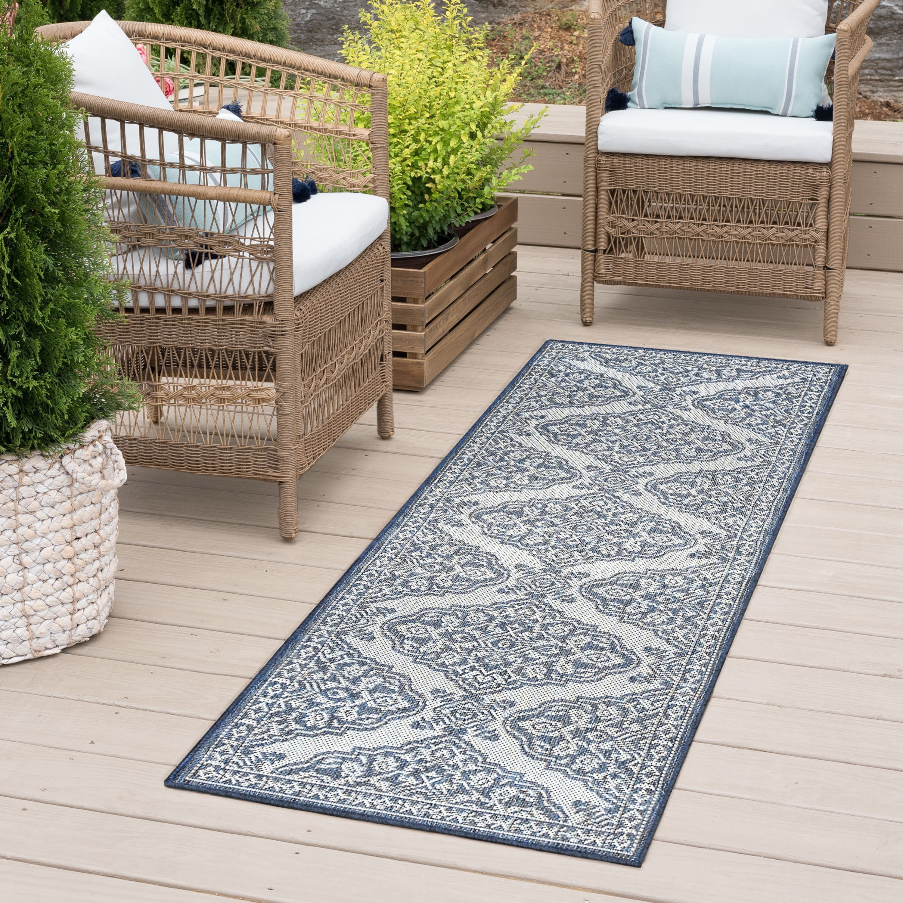 2x8 Water Resistant, Indoor Outdoor Runner Rugs for Patios, Hallway