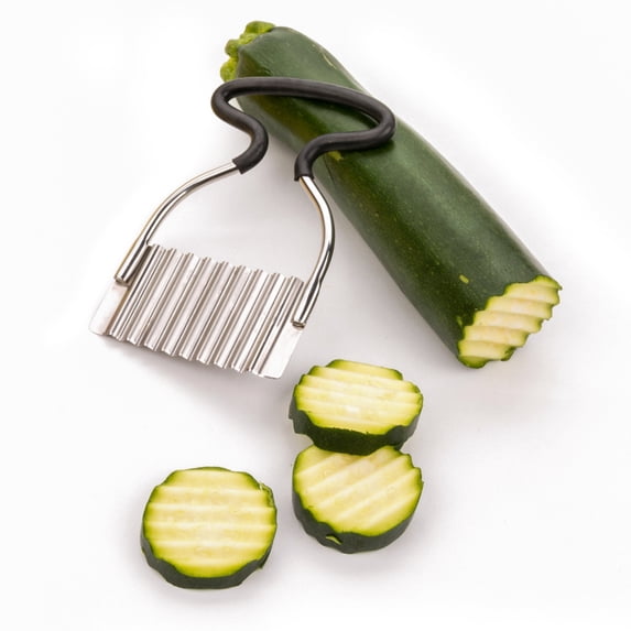 VINTAGE CRINKLE CUTTER