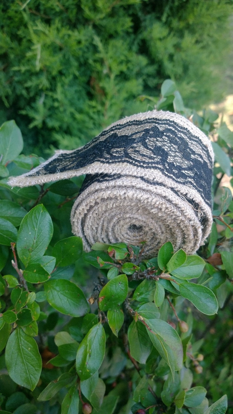 Burlap Fabrics Natural Burlap Ribbon with Black Lace - 3 Inch Wide x 5 Yard Roll Serged Edges Made in USA