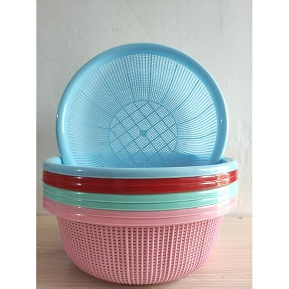 3 Pcs of Plastic Colanders for Kitchen, Long-Lasting PP Material, Convenient Draining, Space-Saving Design, Blue, Pink, Green, Great for Washing Vegetables and Fruits