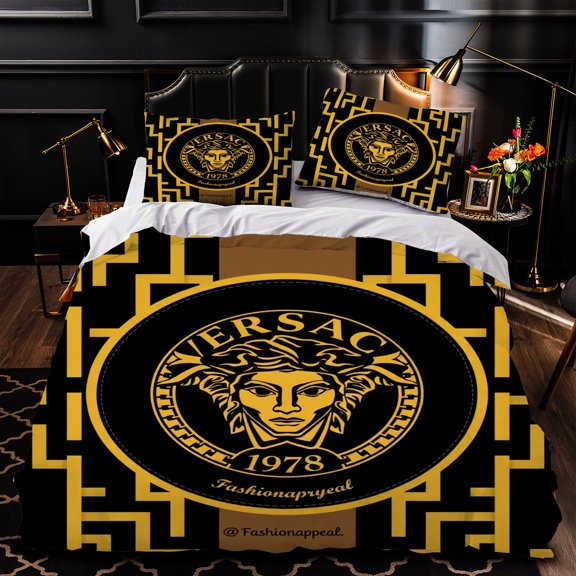3-Piece Duvet Cover Set - Bold Gold & Black Pattern with Central Design Elegant Bedroom Decor