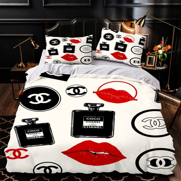 3-Piece Duvet Cover Set - Bold Pattern with White Background Black & Red Accents & Lips Design Elegant Bedroom Decor