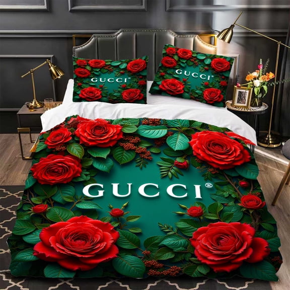 3-Piece Duvet Cover Set - Luxurious Floral Design with Red Roses on Dark Green Elegant Bedding for Modern Bedrooms