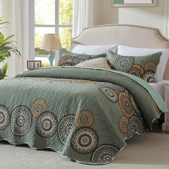 3-Piece King Size Bedspread Coverlet Set - Green Mandala Quilt with 2 Pillow Shams, Microfiber