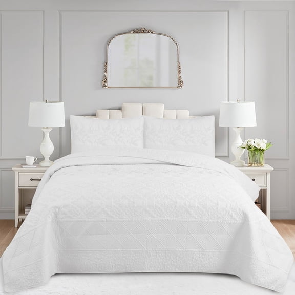 3 Piece Lightweight Quilted Bedspread Set, Breathable Floral Damask Bedding with Pillow Shams, Machine Washable All Season Quilt for Queen/King Bed