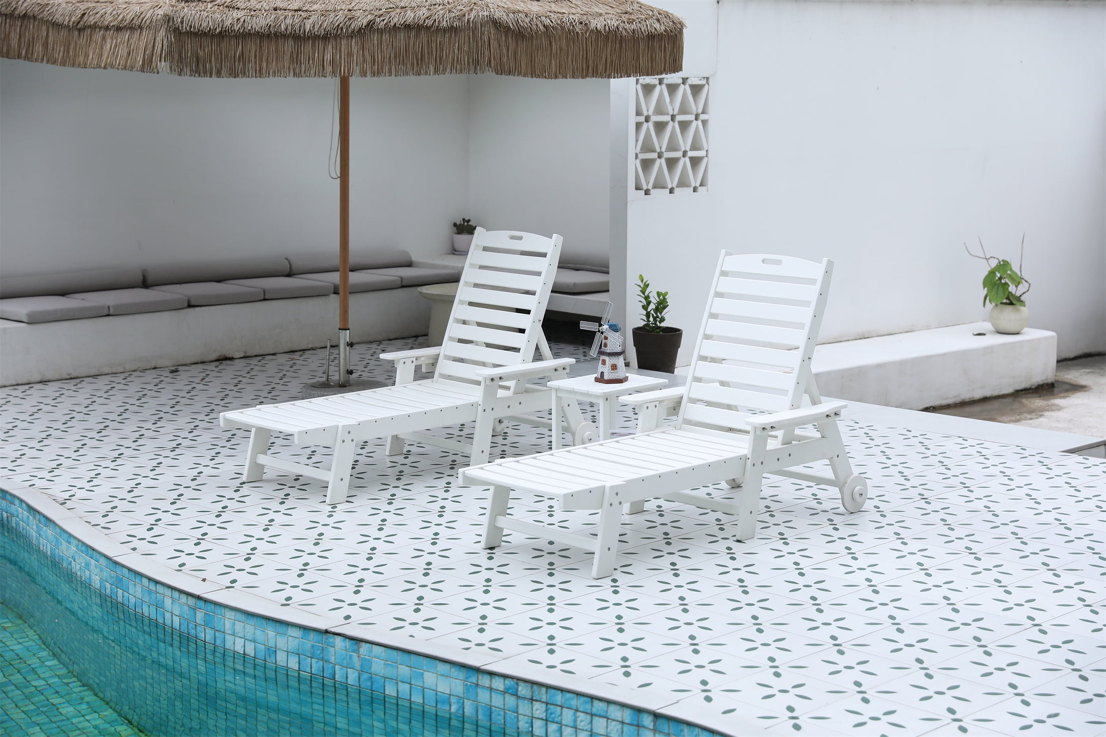 3 Piece Lounge Chair Set, Wood Texture Oversized Chaise Lounge with Side Table for Patio Poolside, White