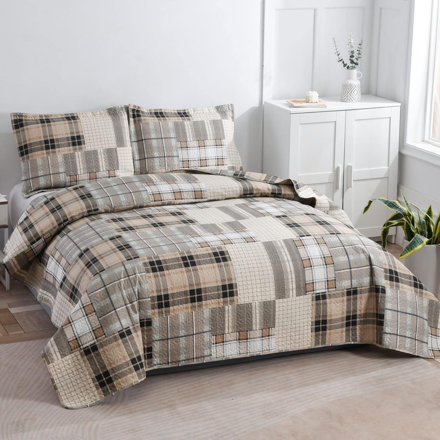 Smuge 3 Piece Quilt Set Queen/Full Size Bedspread Coverlet Plaid Patchwork Bedding Reversible Quilt Microfibers Coverlet Lightweight Bedding Grey Beige