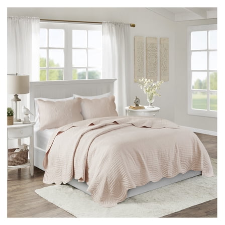 3 Piece Reversible Scalloped Edge Quilt Set Full/Queen