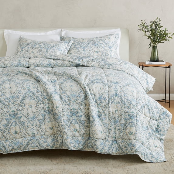 3-Piece Reversible Solid / Printed Down Alternative Comfort Set with Shams (King / CalKing, Daphne Print)