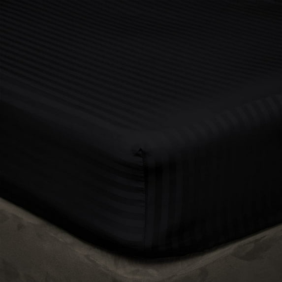 3 Piece Sheets - 1 Piece Fitted Sheet & 2 Pillowcases, 450 Thread Count - 100% Egyptian Cotton, Deep Pocket of 17" Inch, Ultra-Soft and All Around Elastic Snug Fit (Full Size - Black Stripe)