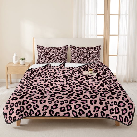 3 Pieces King Quilt Set,Pink Leopard Pattern Soft Bedding Sets with 1 Quilt & 2 Pillow Shams,Farmhouse Animal Print Theme Summer Bedspread Lightweight Coverlet Comforter for All Season