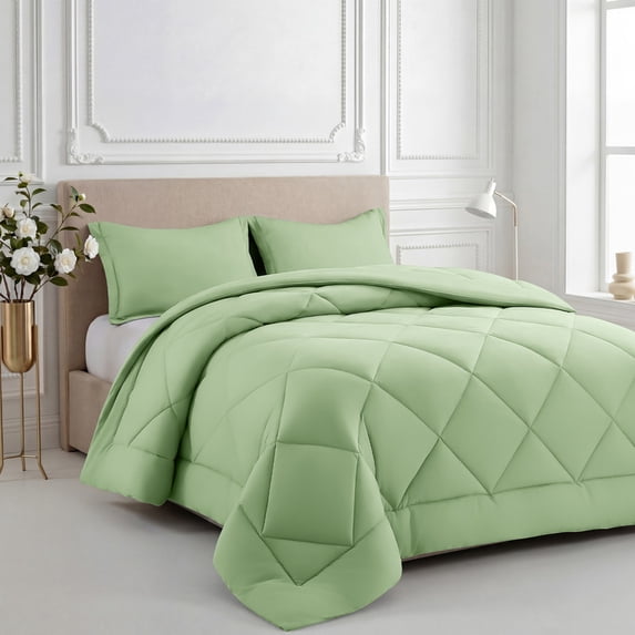 3 Pieces King Size Comforter Set, All Season Lightweight Breathable Bedding Set with 1 Down Alternative Comforter and 2 Pillowcases, Sage Green