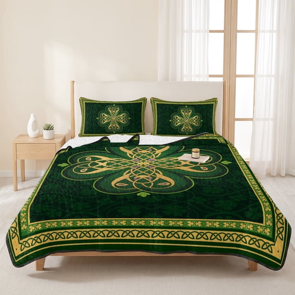 3 Pieces Queen Quilt Set,Abstract Shamrock Celtic Knot Soft Bedding Sets with 1 Quilt & 2 Pillow Shams,St. Patrick's Day Green Theme Summer Bedspread Lightweight Coverlet Comforter for All Season