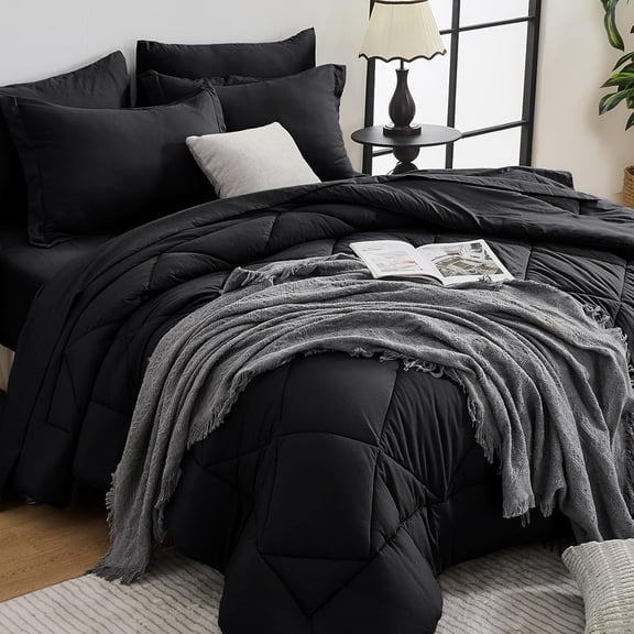 3 Pieces Queen Size Comforter Size, All Season Lightweight Breathable Bedding Set with 1 Down Alternative Comforter and 2 Pillowcases, Black