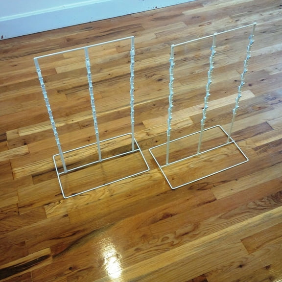 3 Round Strip 6 Inch Apart 39 Chip Counter Display Rack in White - Box of 2