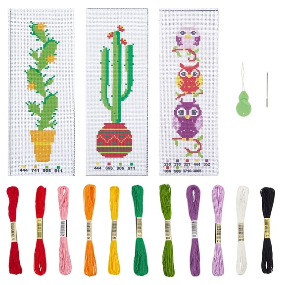 3 Sets 3 Style DIY Oval Cactus Pattern Bookmark Stitch Kit with Embroidery Threads Fabric Needle Needle-Threading Device