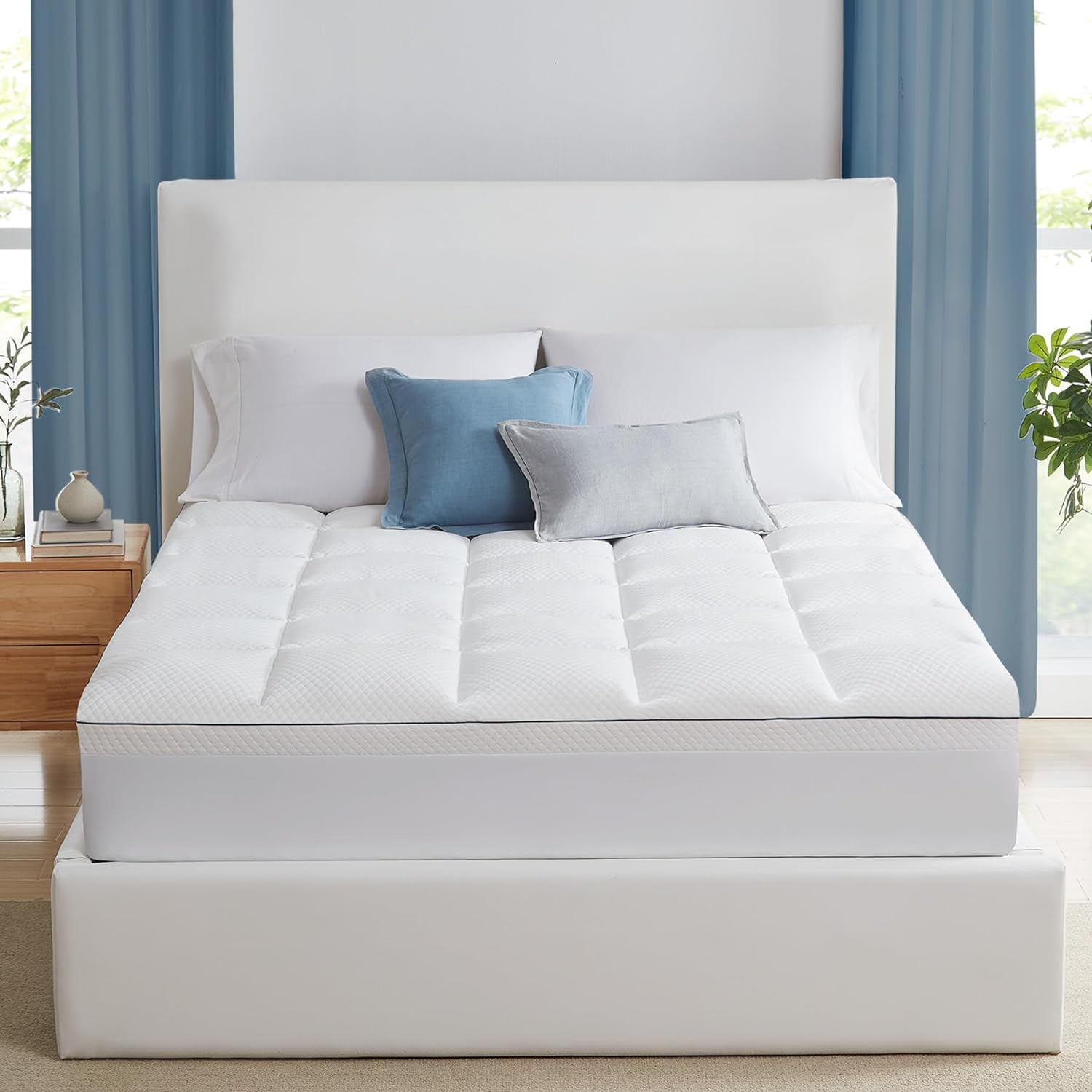 Queen Size 3inch GelInfused Egg Crate Memory Foam Mattress Topper