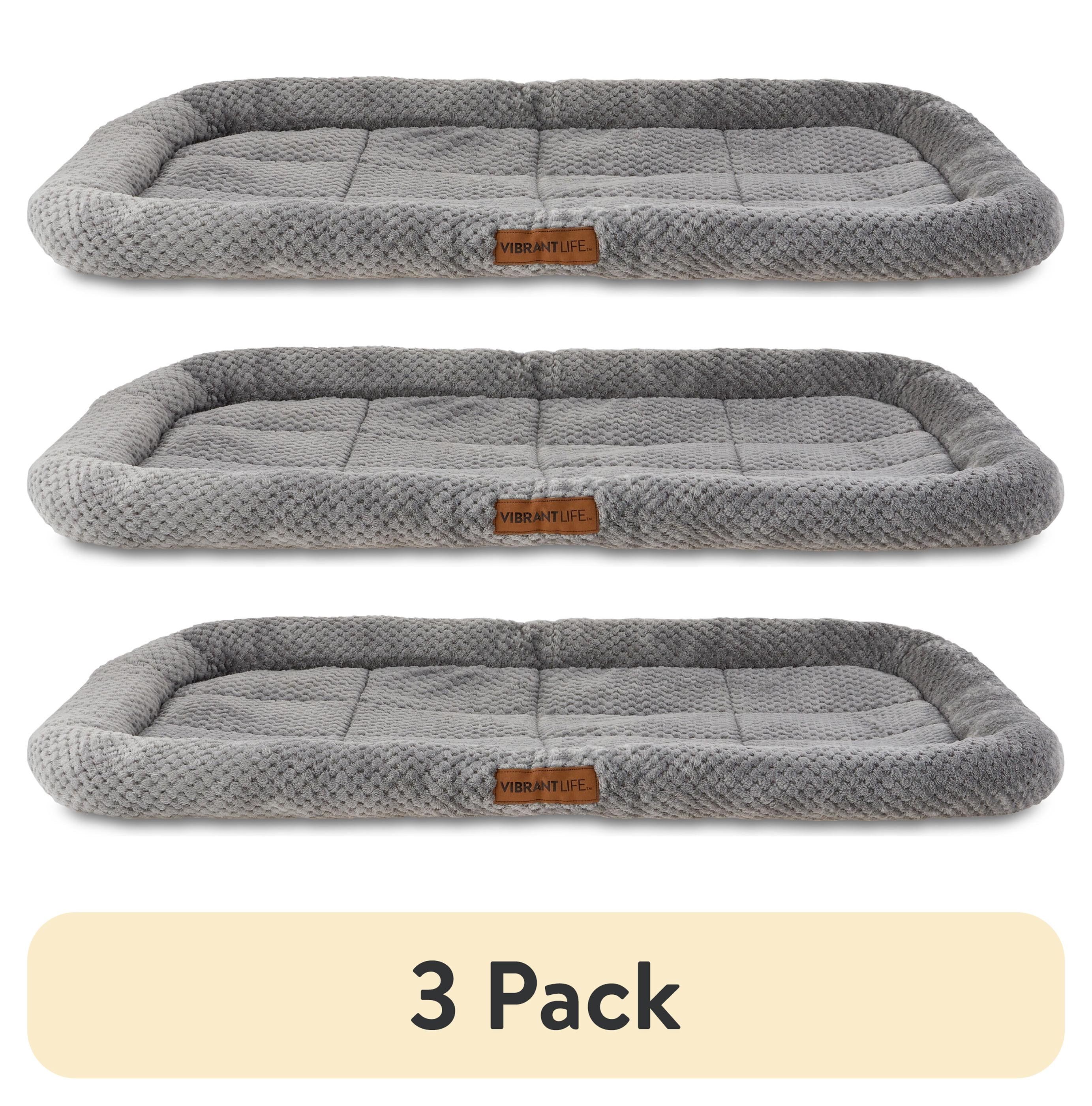 (3 pack) Vibrant Life Cozy Crate Mat, Gray, 42 in x 27.5 in