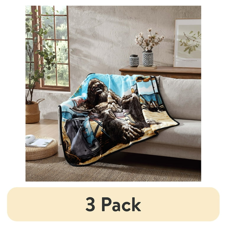 Wild Frontier 3 Pack Heavyweight Plush Throw 50x60 Unisex