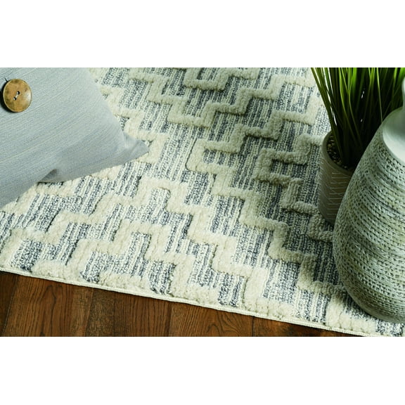3' x 5' Ivory Grey Zigzag Diamonds Area Rug with Fringe