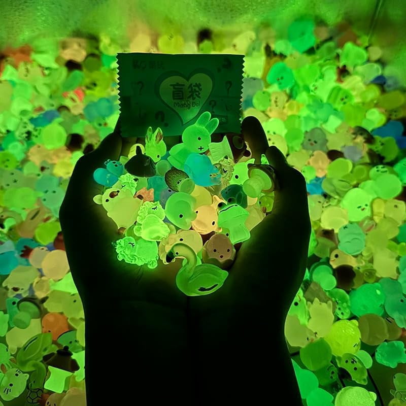 30/50/100 Pcs Mystery Bag Mini Resin Animals Glow in The Dark Figurines ...
