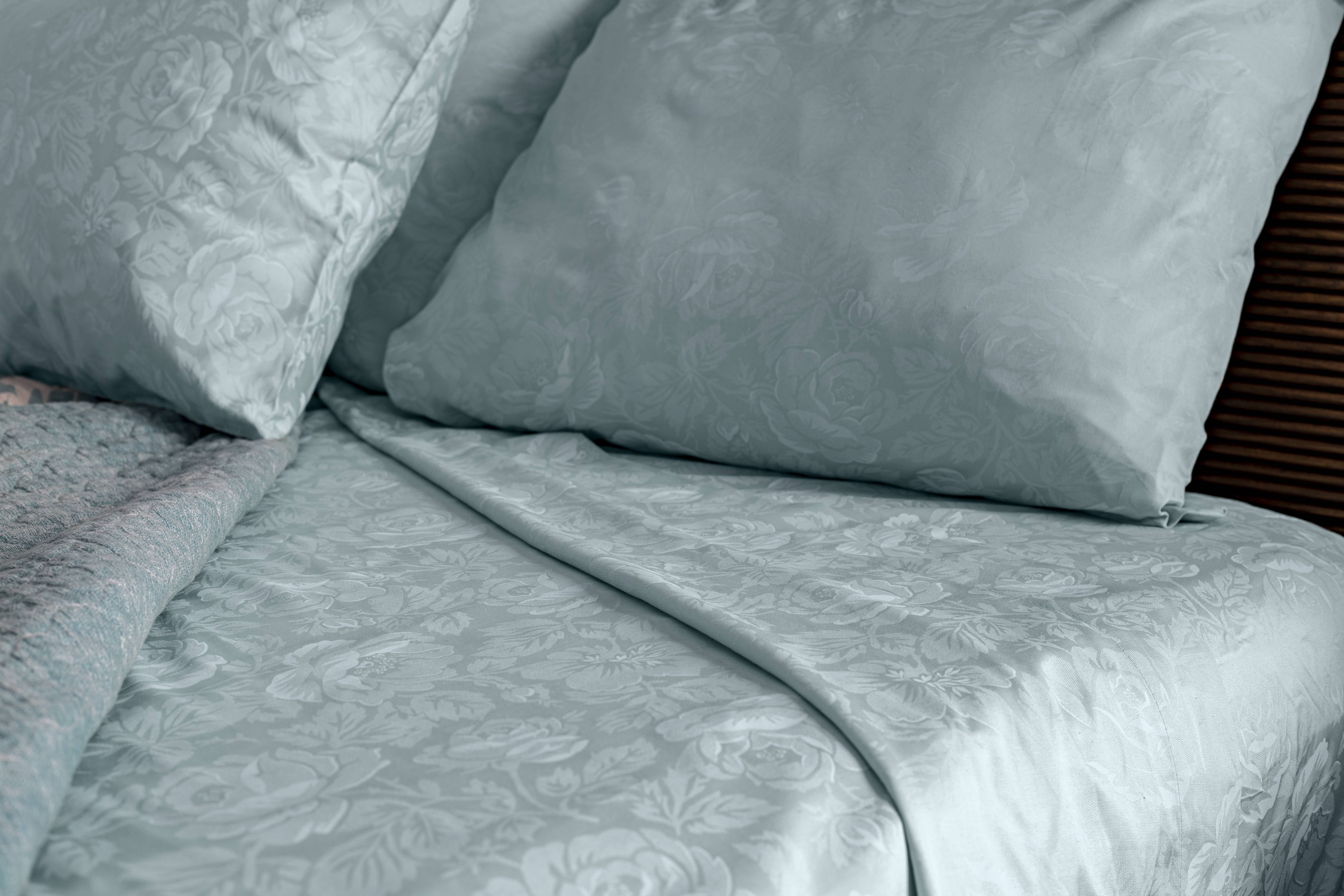 300 Thread Count Damask 55% Cotton 45% Polyester 6-Piece King Sheet Set, Blue