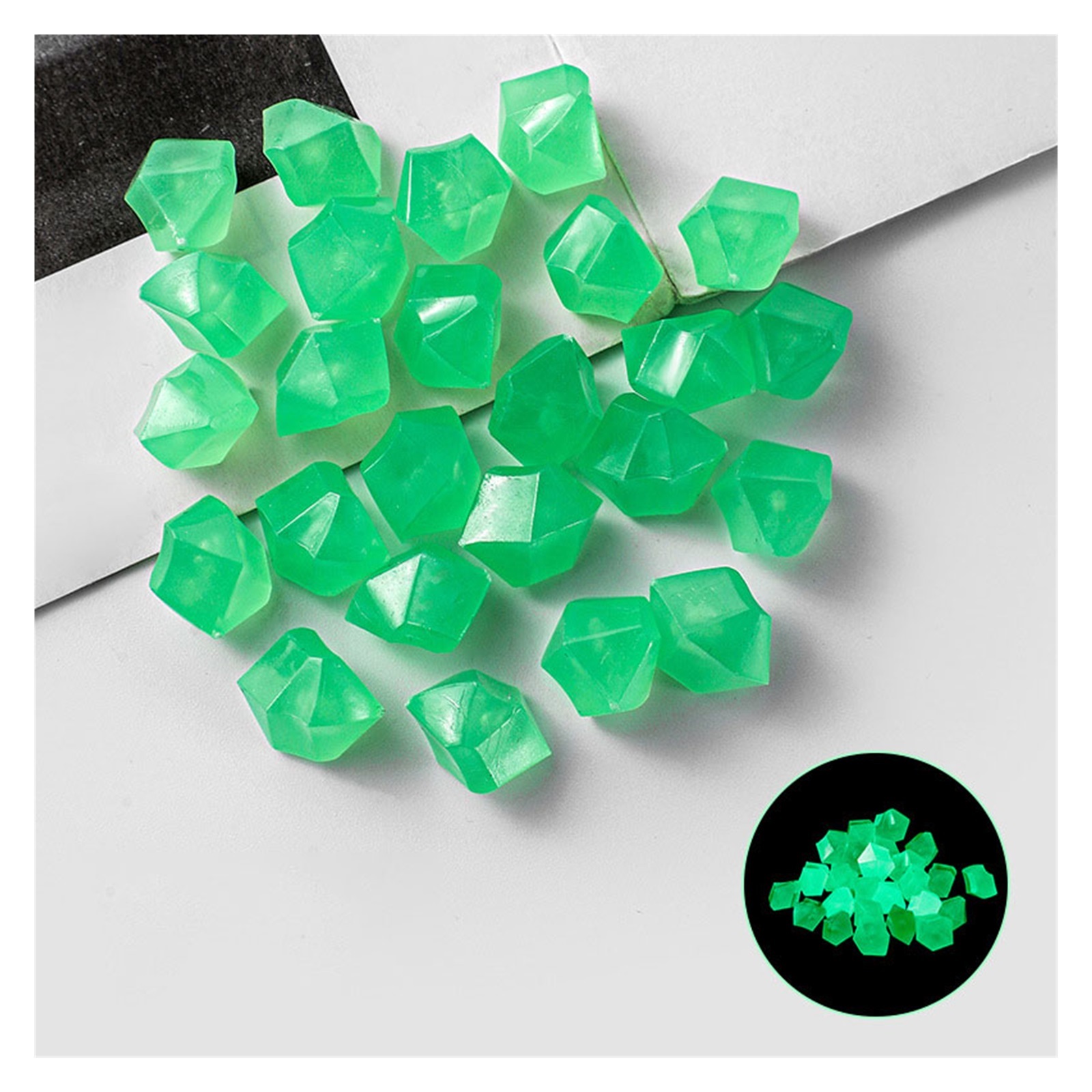 Curated visual reference: Octagonal Fish Tank Decor Reference: 300 Pcs Pebble Rocks Rhombus Octagonal Pebbles For Garden Aquarium