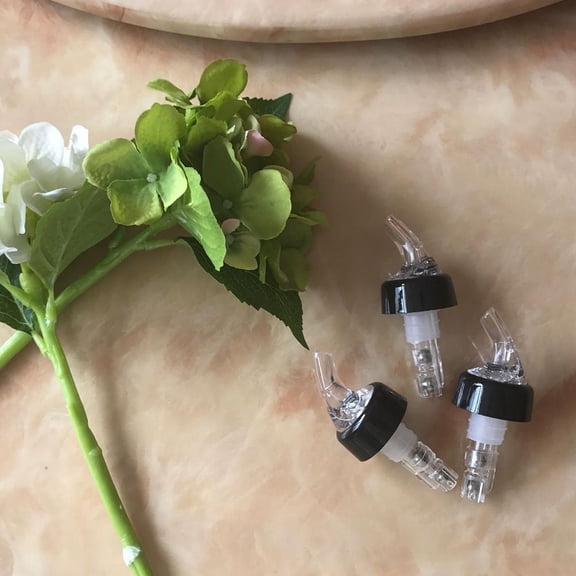 30ml Wine Pourer with Steel Ball, Precise Measured Pouring for Consistent Drinks, Perfect for Home Bars and Entertaining