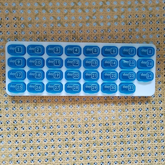 31 day monthly medicine organization Am/Pm 31 pill box for storage of vitamins, medicines, and medicationfish oilPortable Travel Pill Storage Box