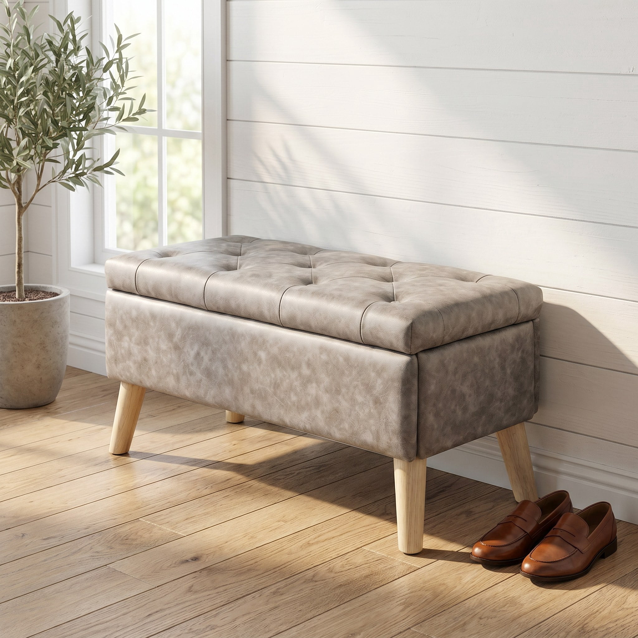 32" Wide Storage Ottoman Bench with Built-in Tray, Square Storage Ottoman for Extra Storage, Upholstered Footrest and End of Bed Bench, Perfect for Living Room, Bedroom, Sitting, Relaxing