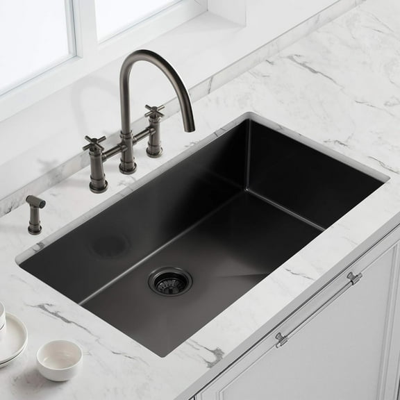 32-inch Undermount Kitchen Sink, 16 Gauge Stainless Steel Single Bowl Sink