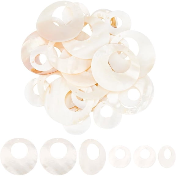 32Pcs 2 Styles Natural Freshwater Shell Pendants Flat Round Charms Creamy White 25~45x2~3mm hole: 1~1.5mm