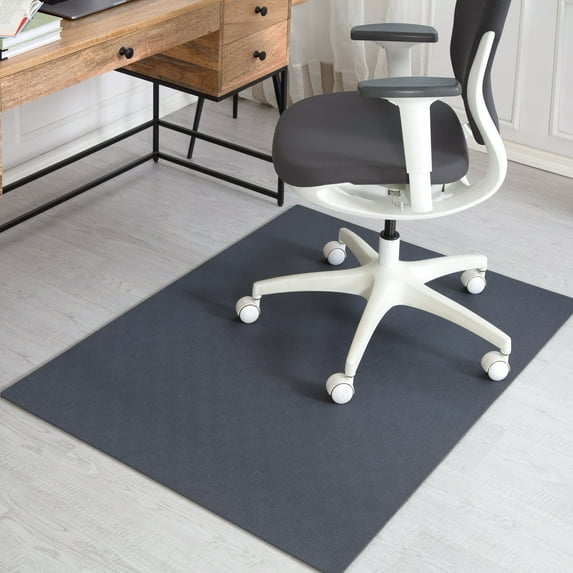36" x 48" Beluga Gray Patterned 1/2" Rug’d Chair Mat™
