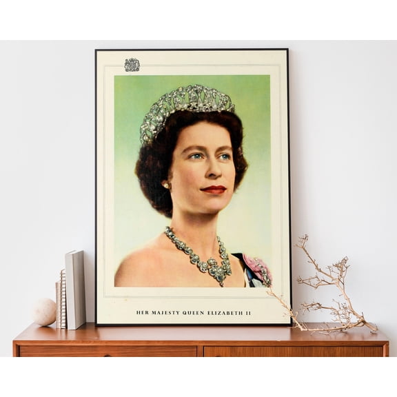 369 Prints queen Elizabeth Print, Vintage Queen Of England Poster, Hrh Wall Art, Royal Family Decor UNFRAMED, 16x24