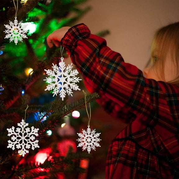 36pcs Snowflakes-Christmas Tree Decorations,Snowflake Ornaments for Tree,Plastic Glitter Snow Flakes Ornaments,Christmas Indoor Winter Wonderland Decor,Christmas Ornaments(White)