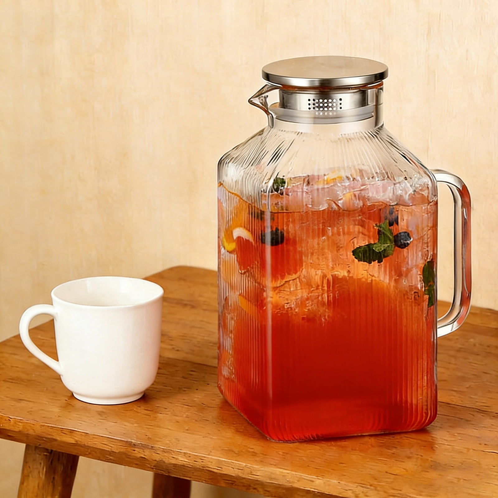 3800ml Thickened Square Glass Pitcher with Lid, Classic Stripes Water Pitchers for Fridge, Borosilicate Glass Carafe for Hot/Cold Brew Drink, Extra Large Jug with Handle for Iced Tea, Coffee, Juice