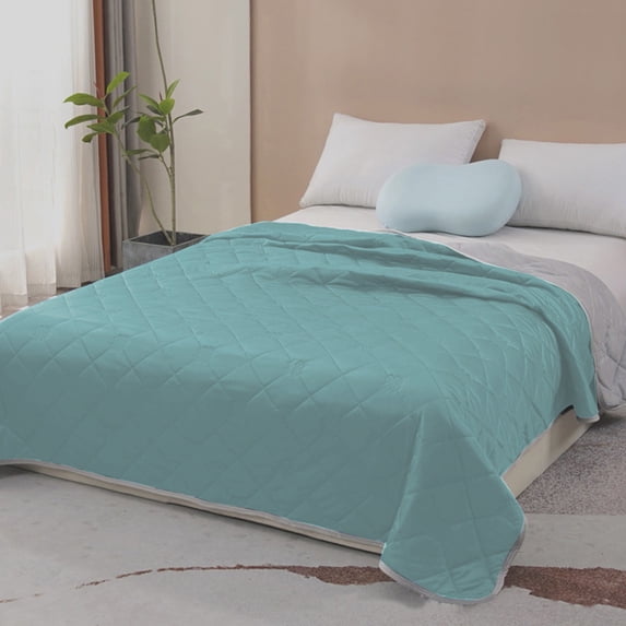 39 x 60 Inch Polyester Twin Quilt, Lightweight All-Season Coverlet, Navy Blue Purple Mint Green