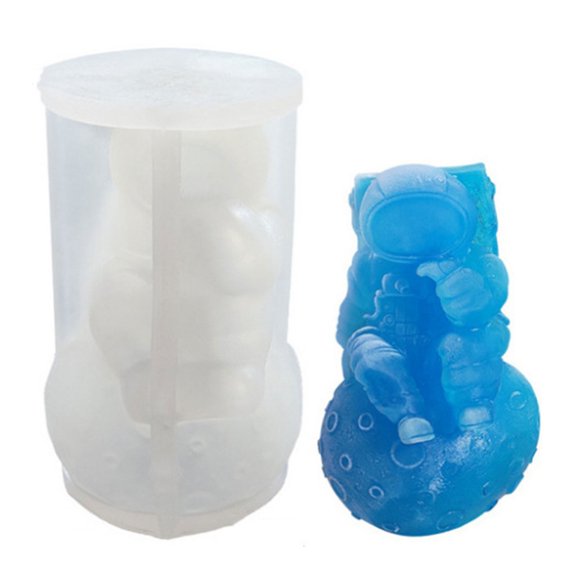 3D Astronaut Shape Ice Cubes Mold Easy Releases Silicone Ice Tray Kitchen Tool