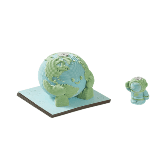 3D Earth Astronaut Memo Pad,Tear Away Sculpture Paper Note Pad with Detachable Mini Astronaut Magnet,Cute Planet Earth Model Sticky Notes, Desk Decor Stationery Gift for Student