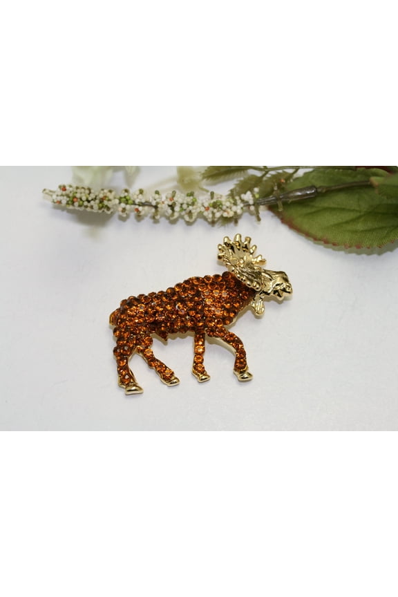 3D Moose Elk Deer Winter Christmas Wildlife Handmade with Rhinestone Crystals New Vintage Inspired Large Gift Brooch Pin, Crystal Moose Pin